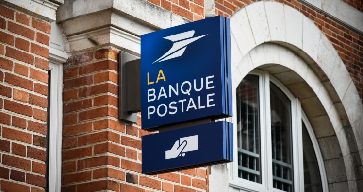 Déclaration de sinistre : La Banque Postale améliore son parcours client. - Horaires la poste